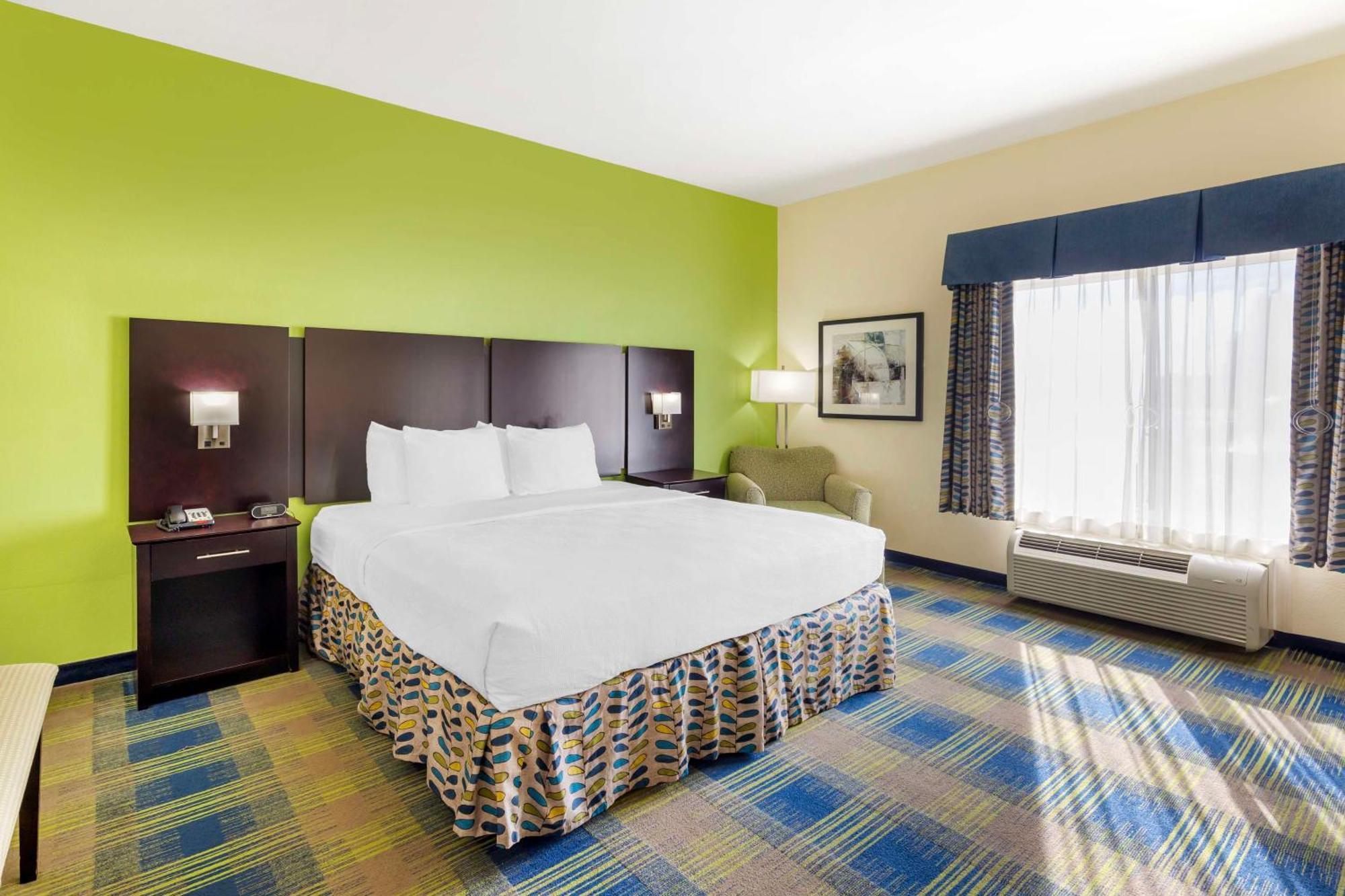 Best Western Plus Pratt Екстер'єр фото
