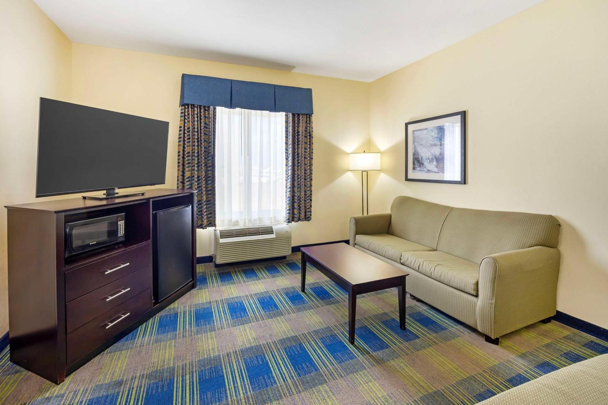 Best Western Plus Pratt Екстер'єр фото