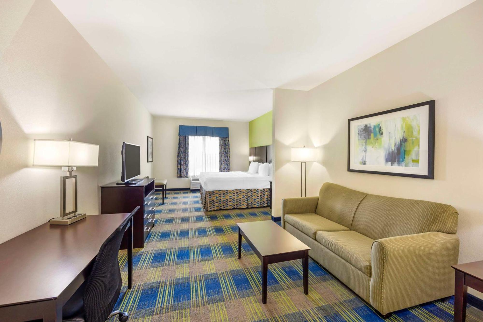 Best Western Plus Pratt Екстер'єр фото