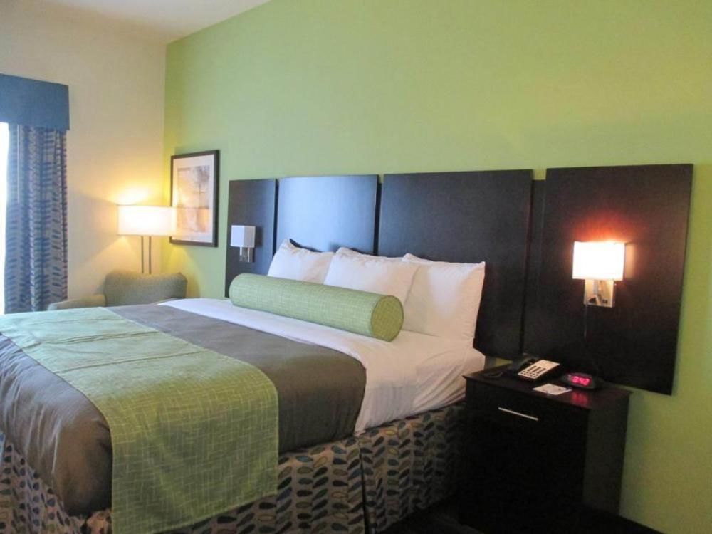 Best Western Plus Pratt Екстер'єр фото